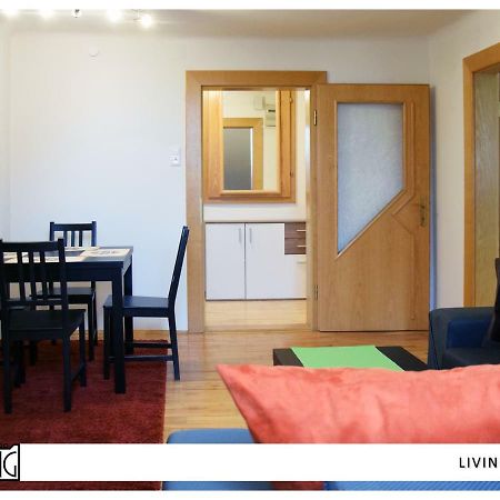 Aco Living - A Cheap Overnight Klagenfurt am Woerthersee ภายนอก รูปภาพ