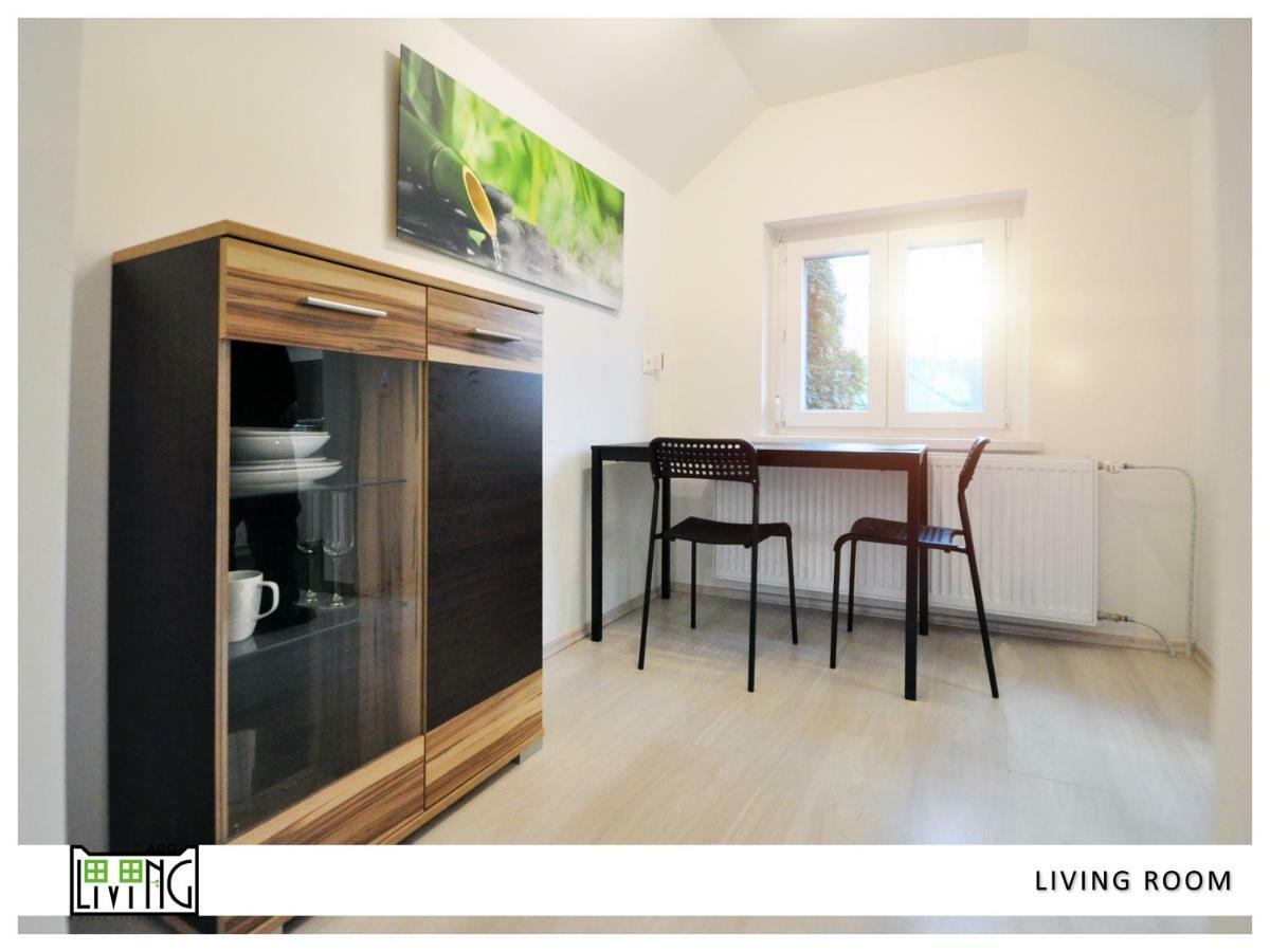 Aco Living - A Cheap Overnight Klagenfurt am Woerthersee ภายนอก รูปภาพ